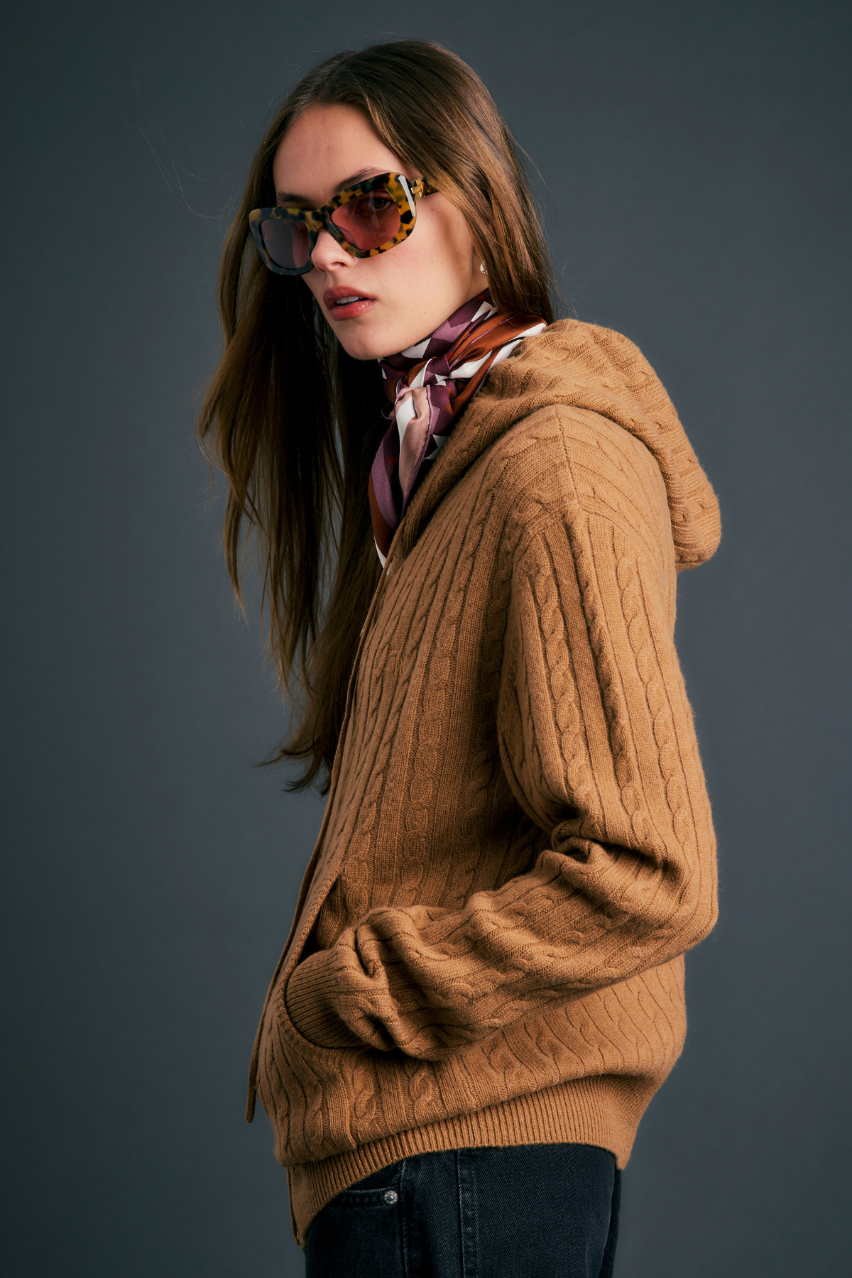 CAMPUS CABLE KNIT HOODIE TAN