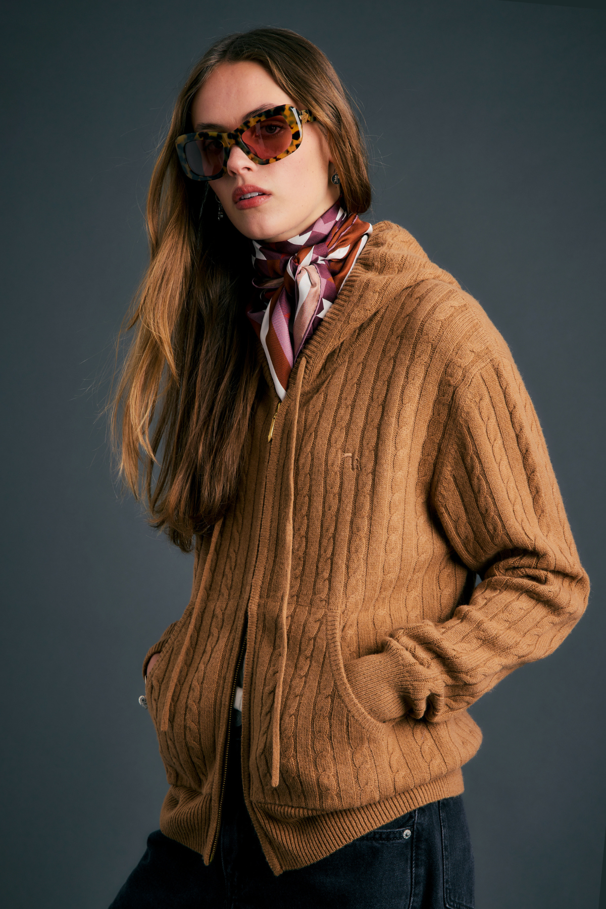 CAMPUS CABLE KNIT HOODIE TAN