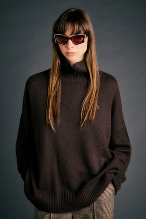 CARMEN OVERSIZED TURTLENECK SWEATER CHOCOLATE