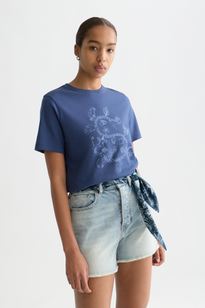 CHEST ARTWORK T-SHIRT OCEANA