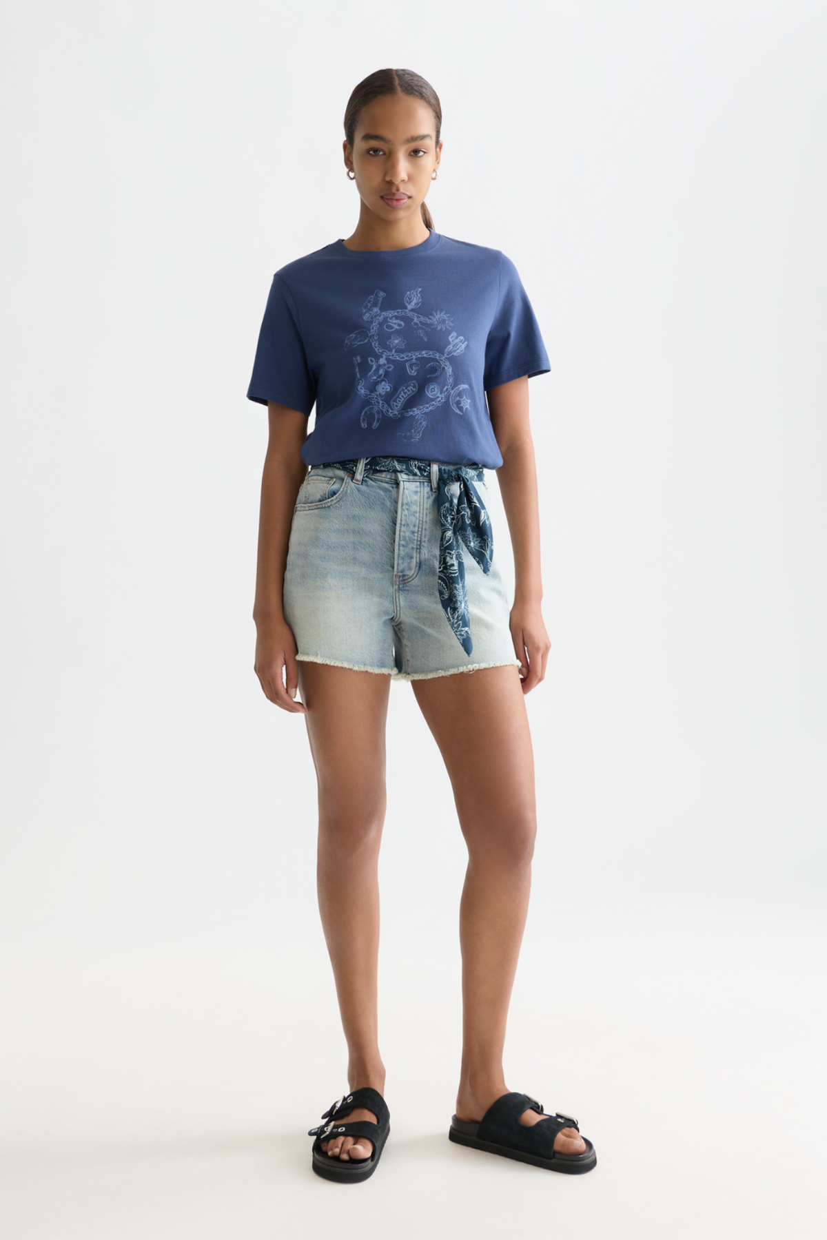 CHEST ARTWORK T-SHIRT OCEANA