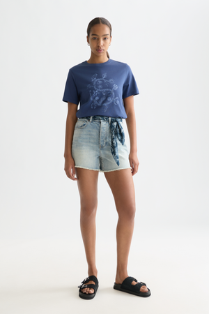 CHEST ARTWORK T-SHIRT OCEANA