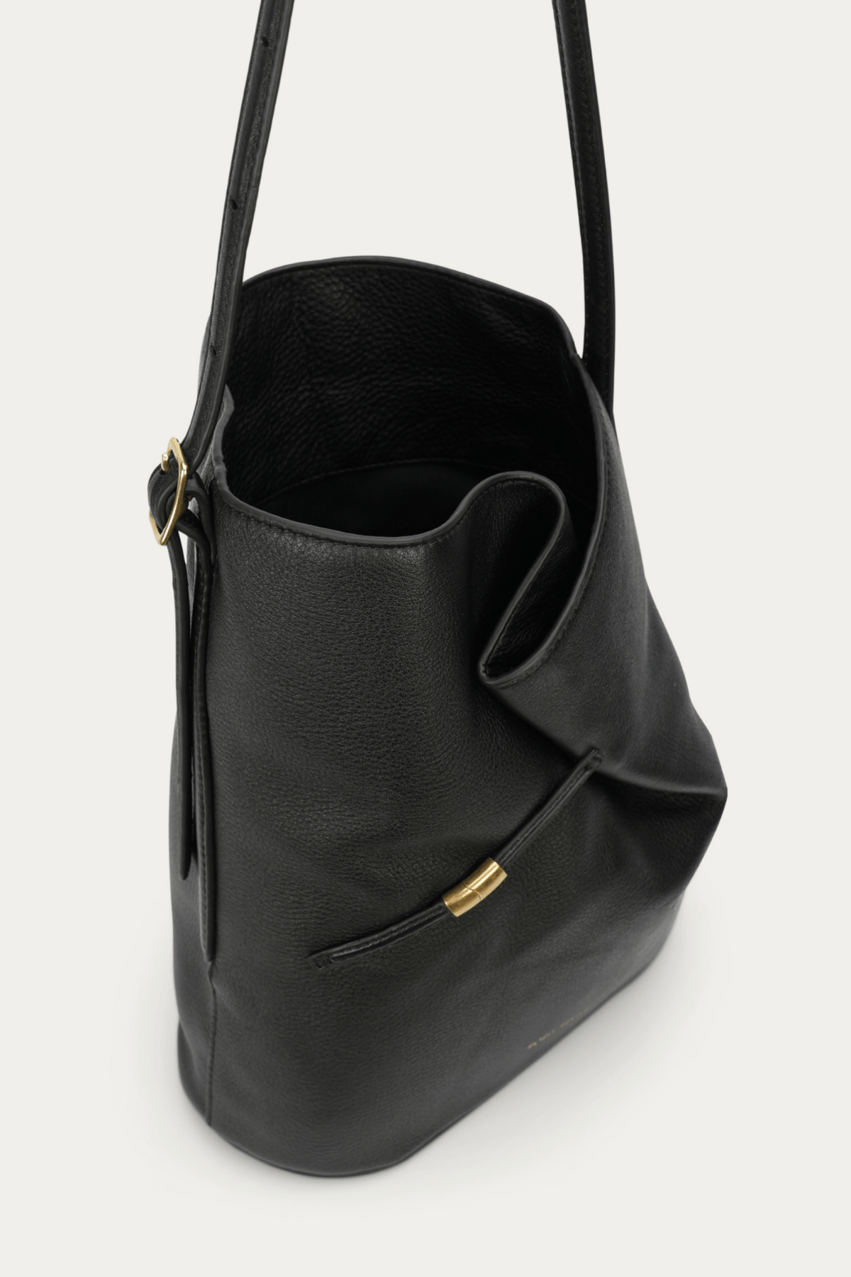 CLIPPITY TOTE BLACK