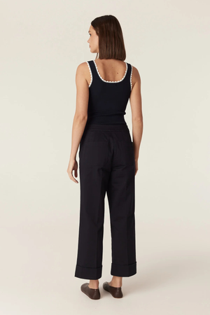 CREPE KNIT TANK NAVY