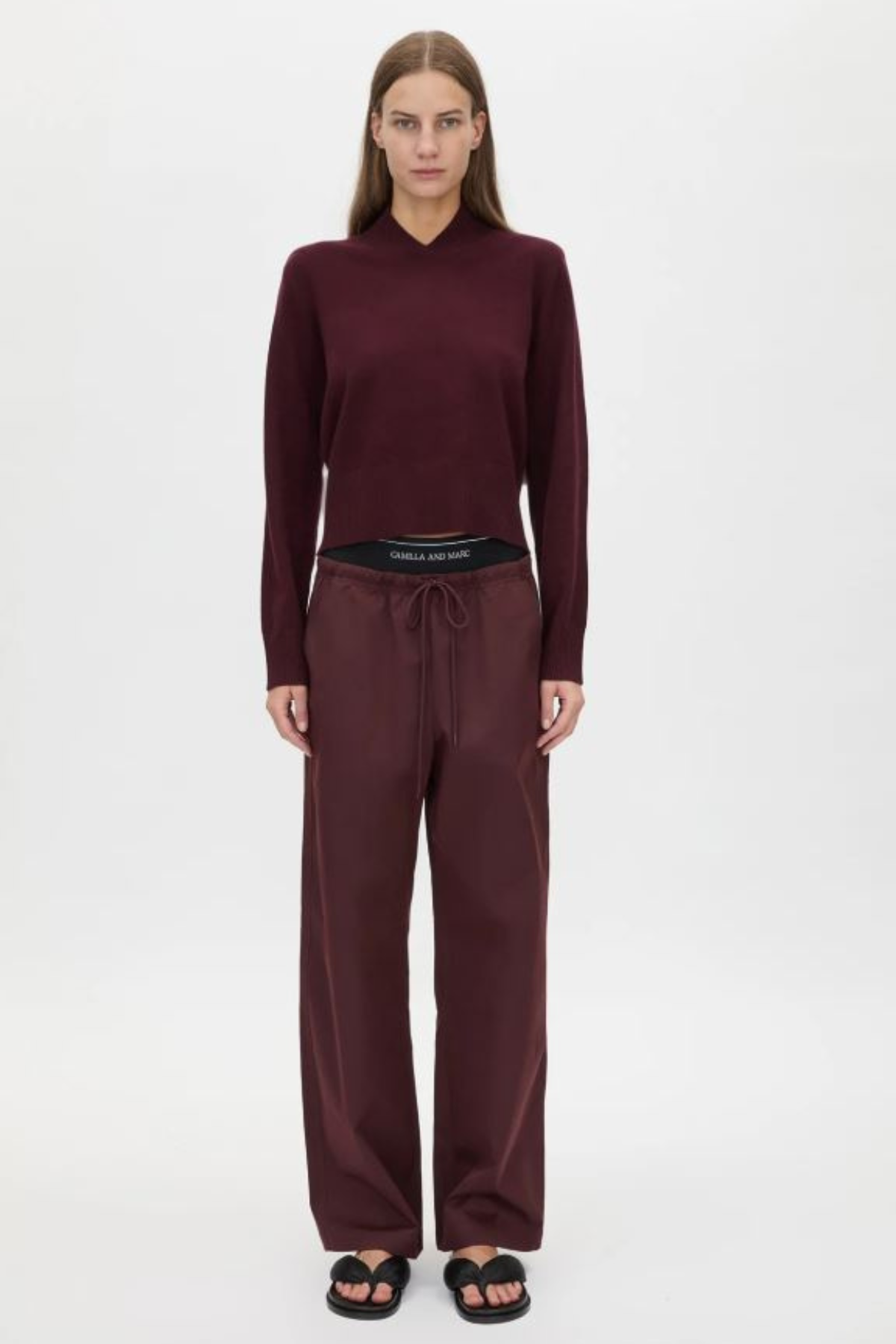 DIA ELASTIC DETAIL PANT BURGUNDY