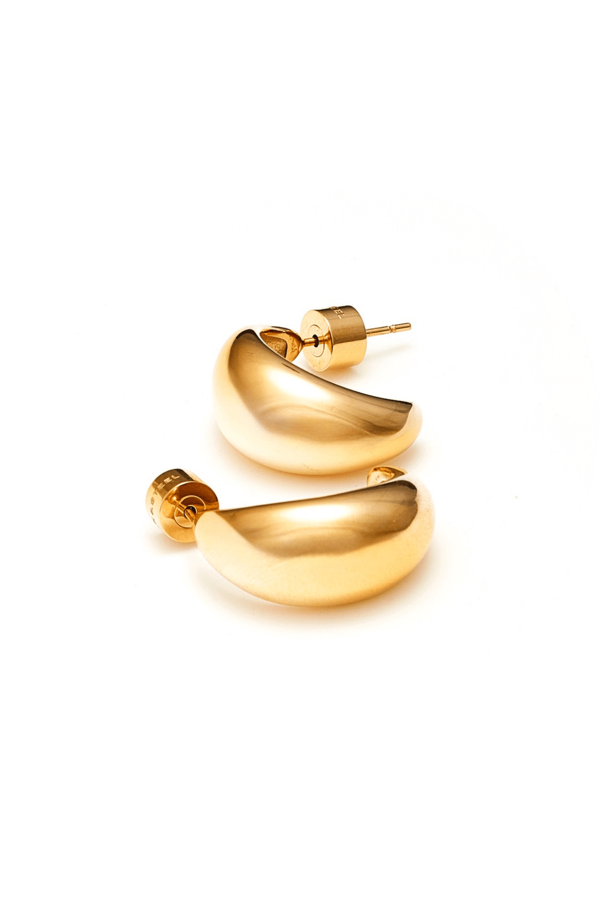 DYNAMIC MEDIUM HOOP EARRINGS GOLD