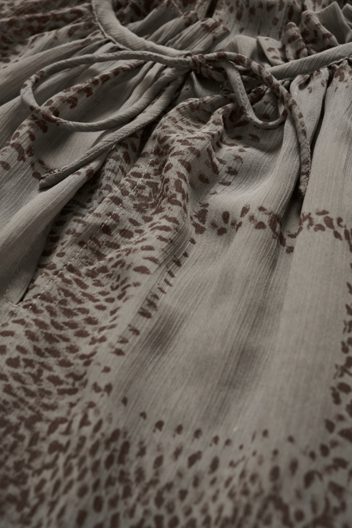 EASTON DRESS PRINT
