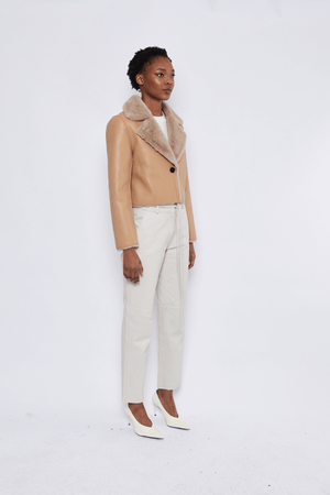 FAUX FUR CROPPED SHEARLING BEIGE