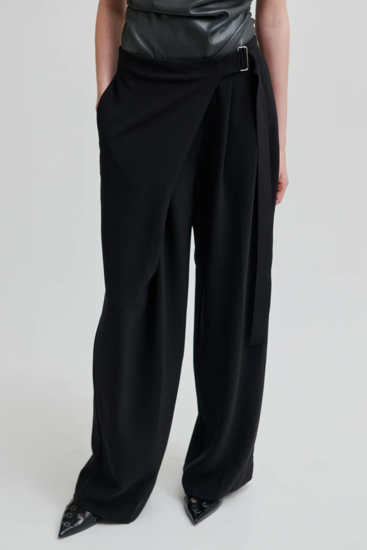 FIQUE WRAP PANT BLACK