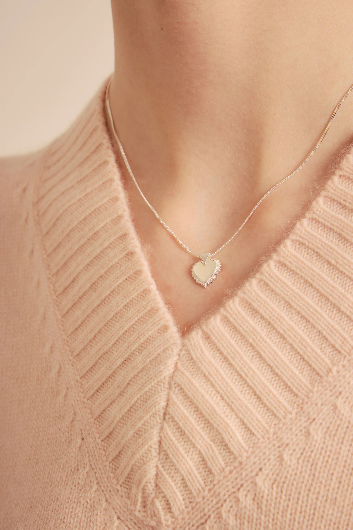 FLAMING MOTHER OF PEARL HEART NECKLACE 45CM SILVER