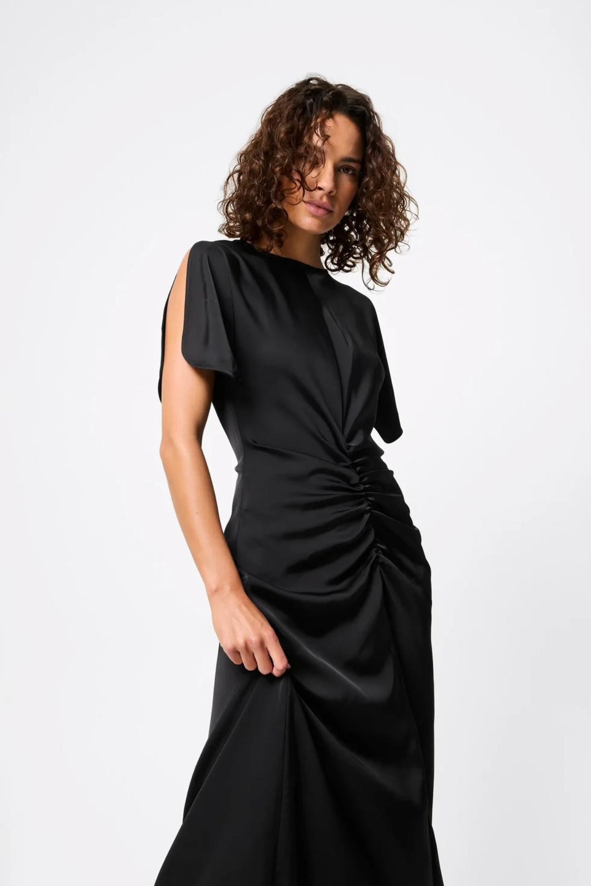 FORGIVE & FORGET MAXI DRESS BLACK