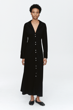 FOUNDATIONS DRESS BLACK