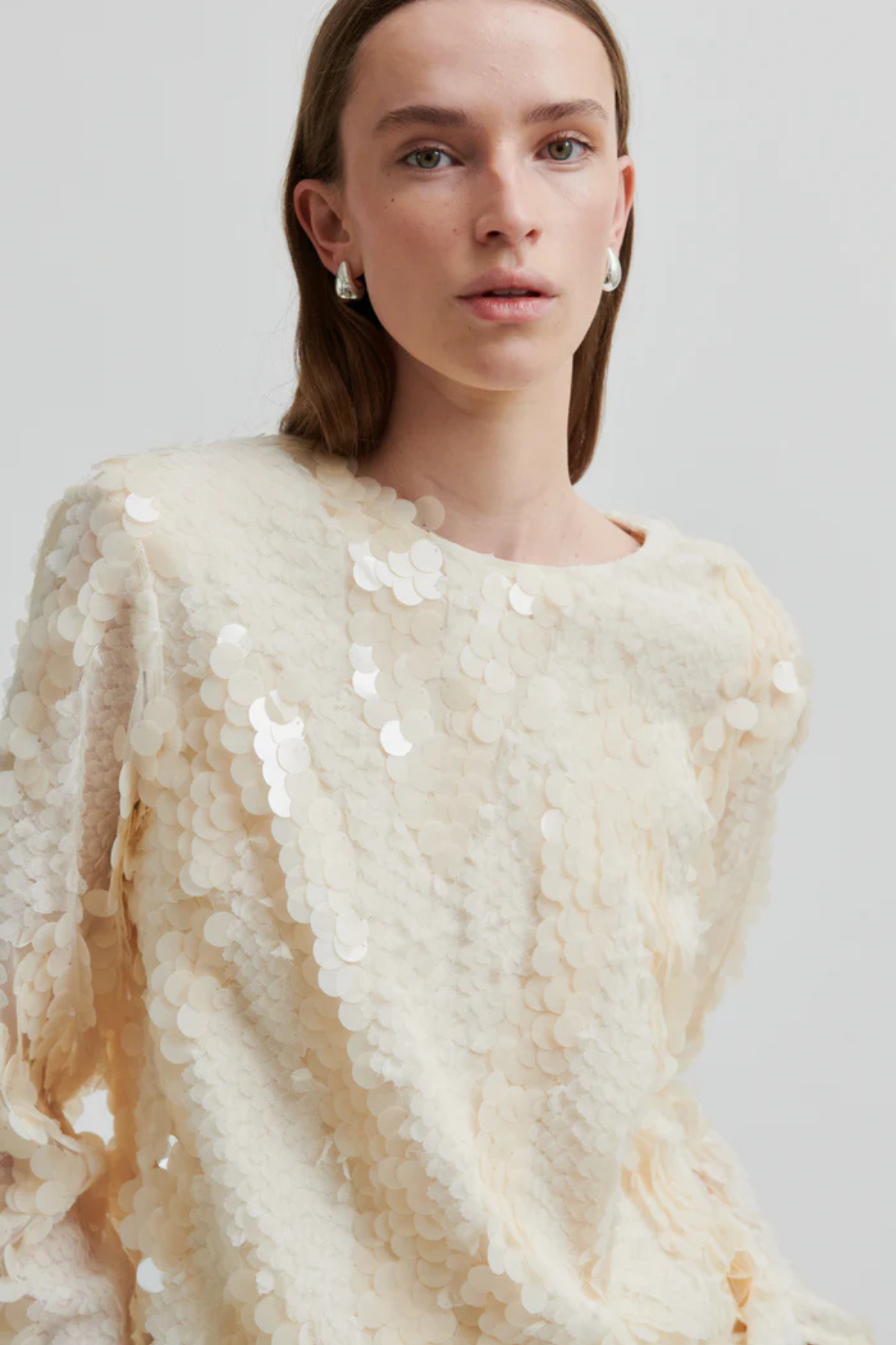 GLIMMER SEQUIN DETAIL BLOUSE JET STREAM