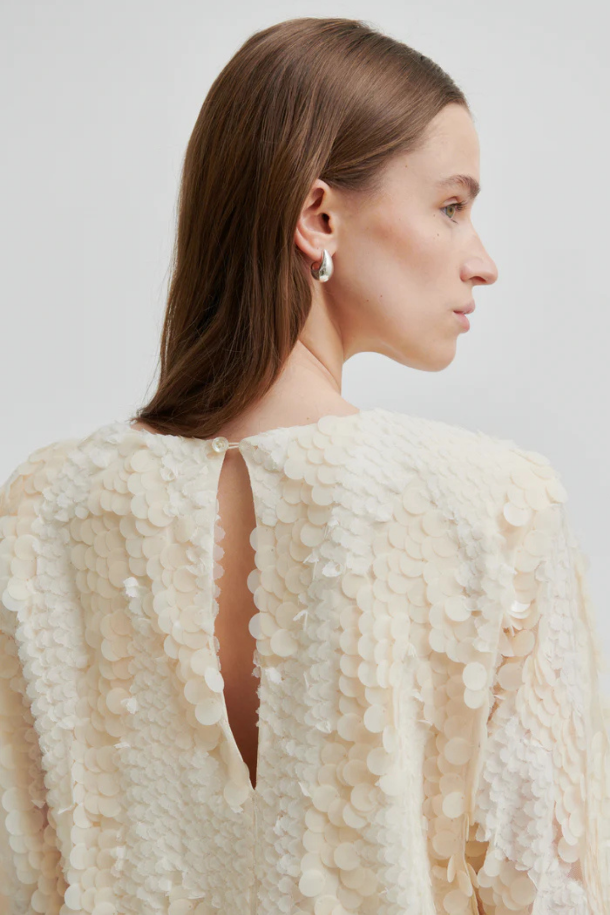 GLIMMER SEQUIN DETAIL BLOUSE JET STREAM