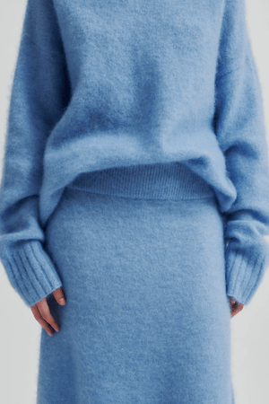 INA KNIT T-NECK VISTA BLUE