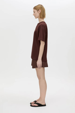 JANICE LOGO TEE CHOCOLATE