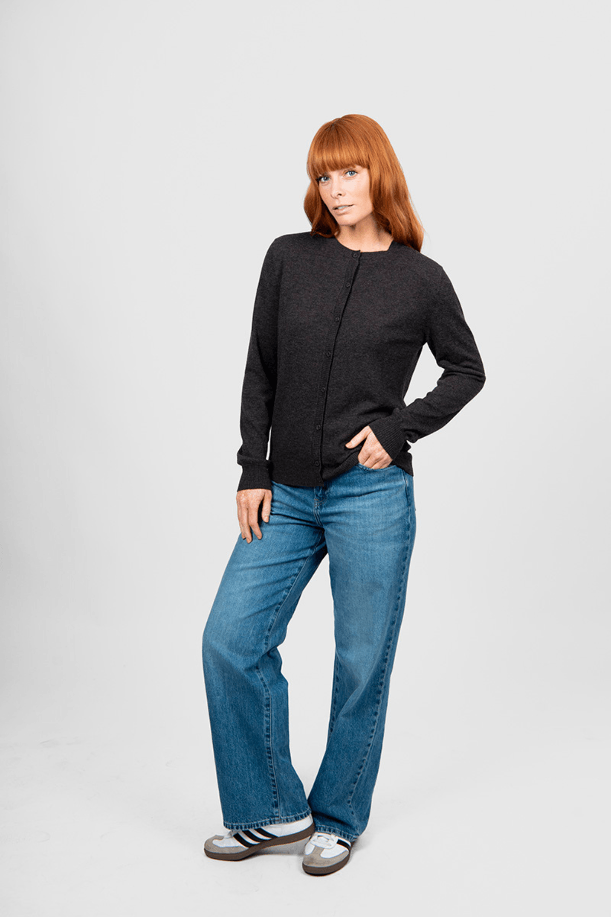 KATE CREW NECK CARDI CHOCOLATE