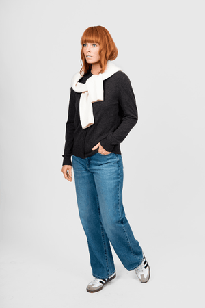 KATE CREW NECK CARDI CHOCOLATE