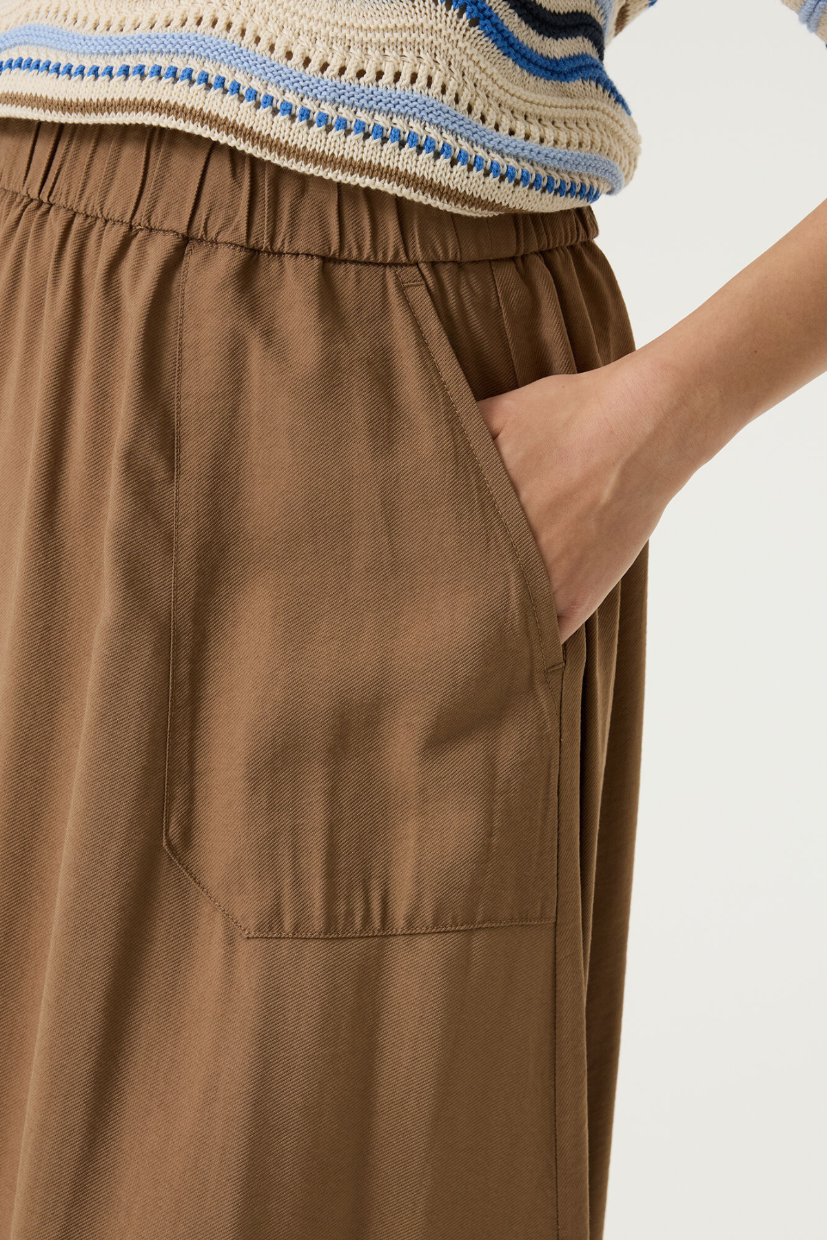 LADIES SKIRT SOFT TAUPE