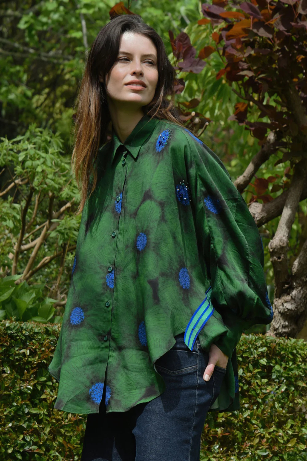 LIVING THE DREAM SHIRT GREEN FLORAL