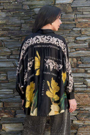 LIVING THE DREAM SHIRT LATIN PRINT