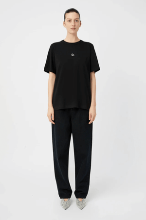 LYRA LOGO TEE BLACK