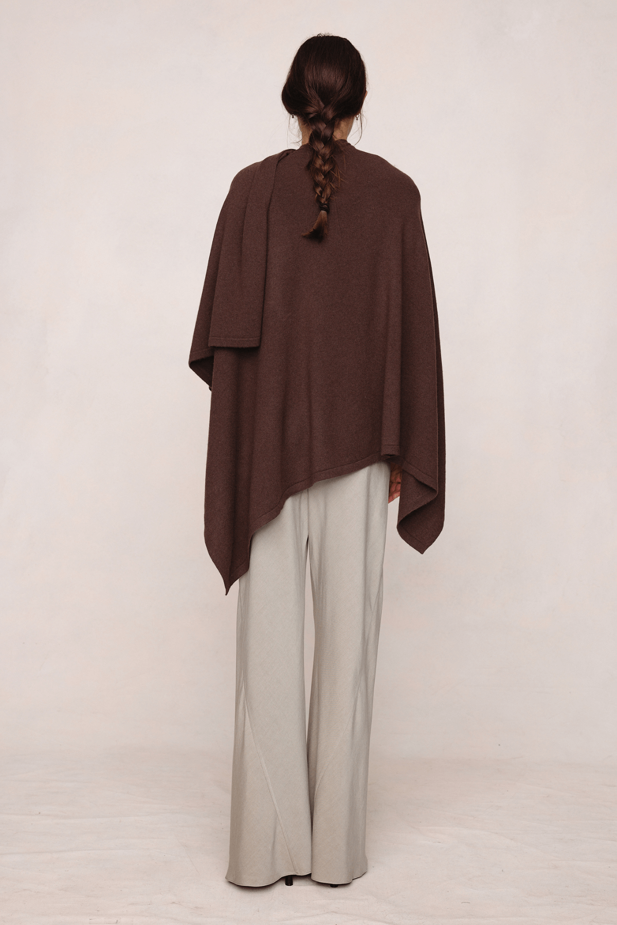 MATILDA PONCHO CAROB