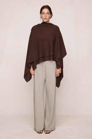 MATILDA PONCHO CAROB