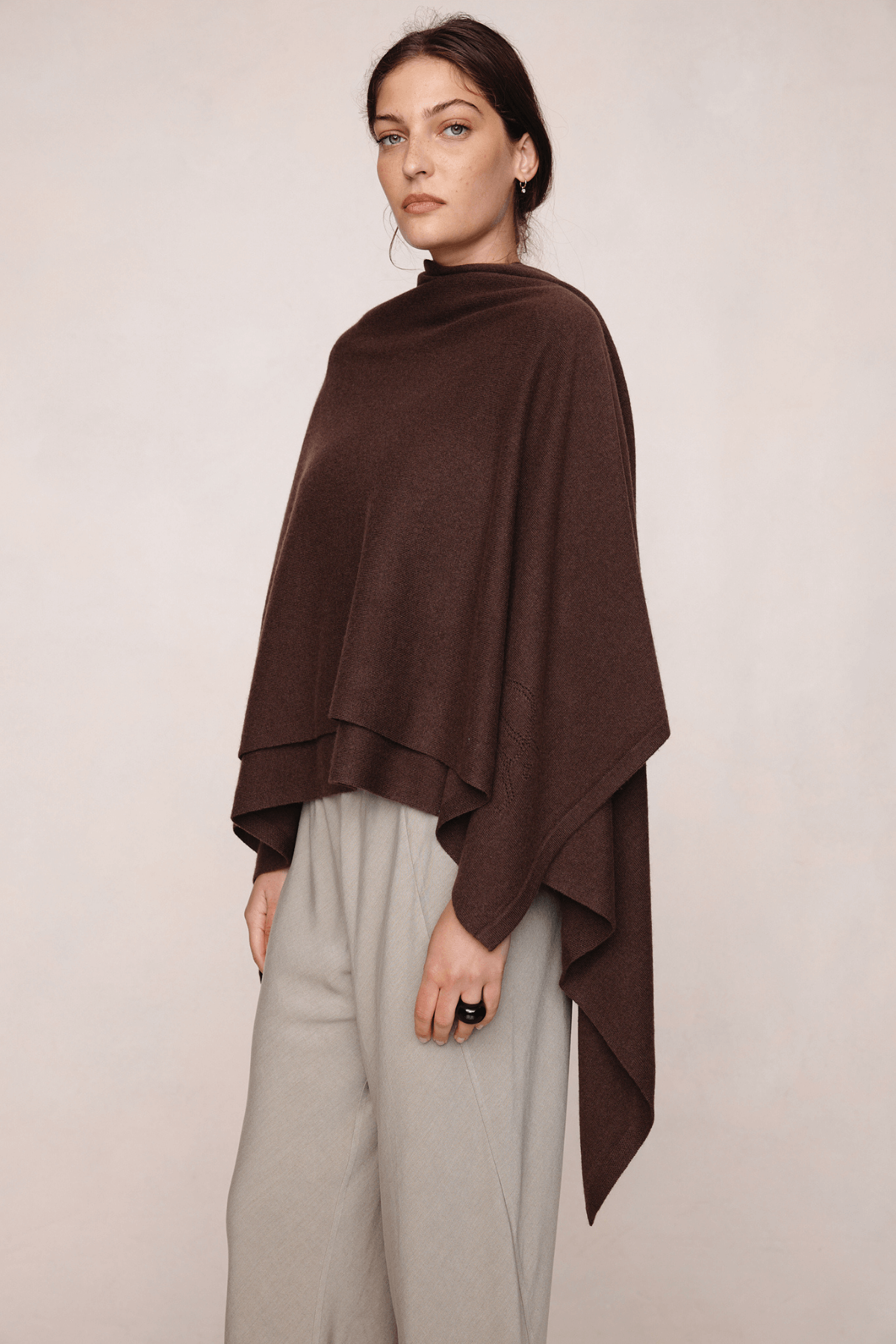 MATILDA PONCHO CAROB
