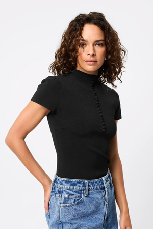 MAYFAIR SHORT SLEEVE TOP BLACK