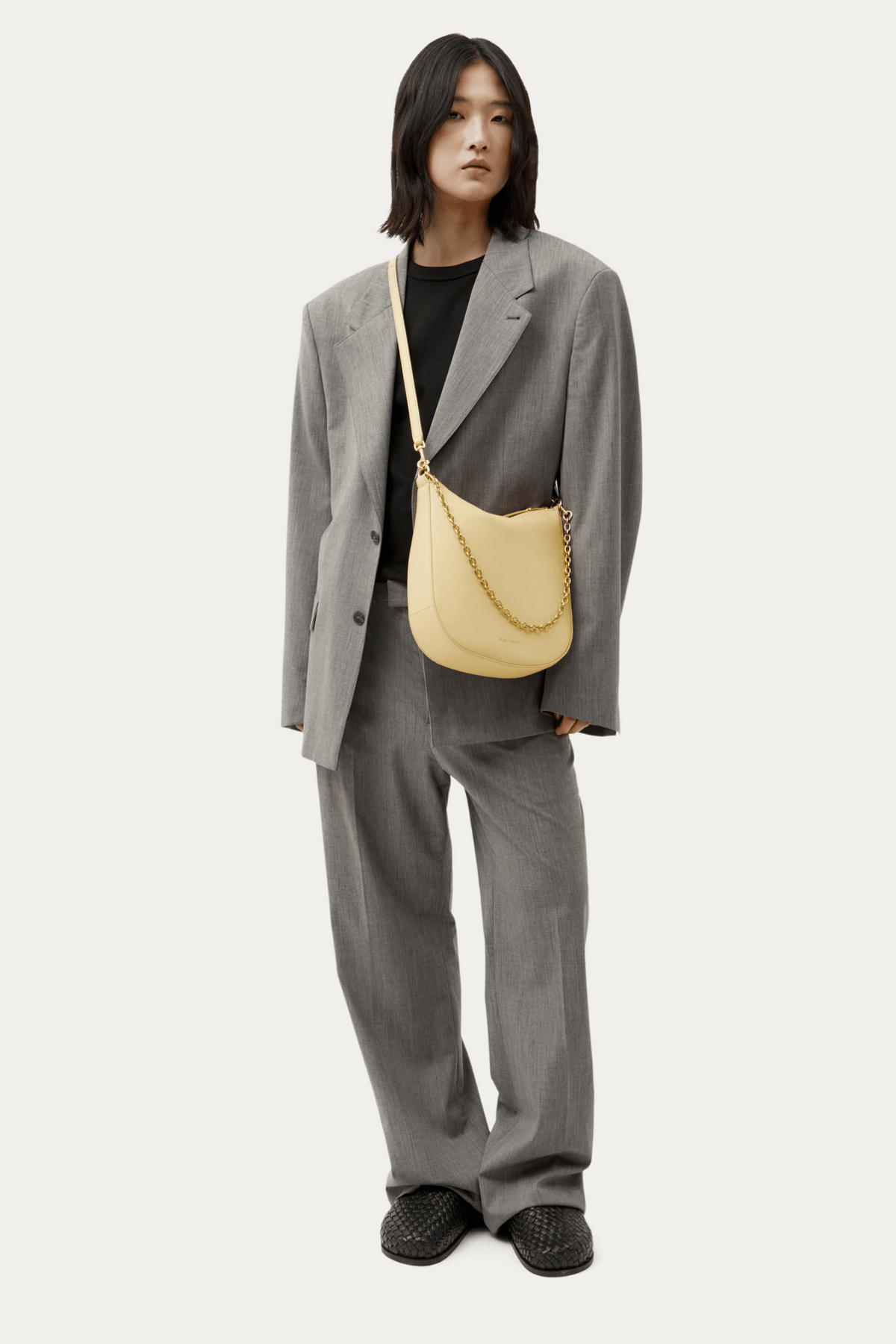MEDIUM SLING BAG LEMONADE