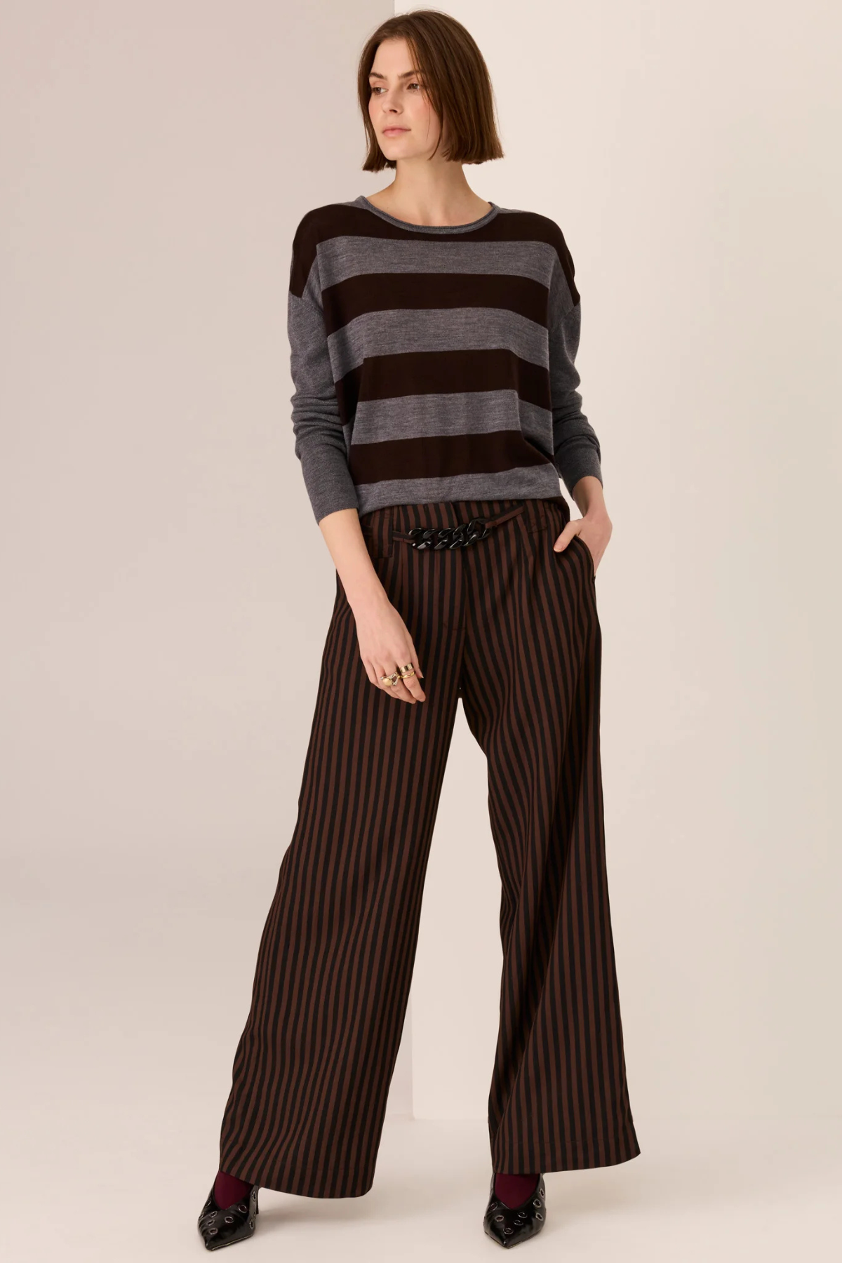MEIRA STRIPE KNIT CHARCOAL/CHOCOLATE