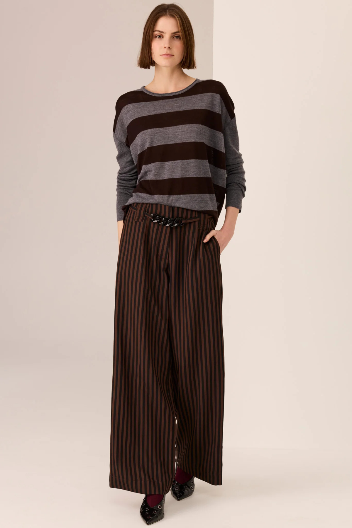 MEIRA STRIPE KNIT CHARCOAL/CHOCOLATE