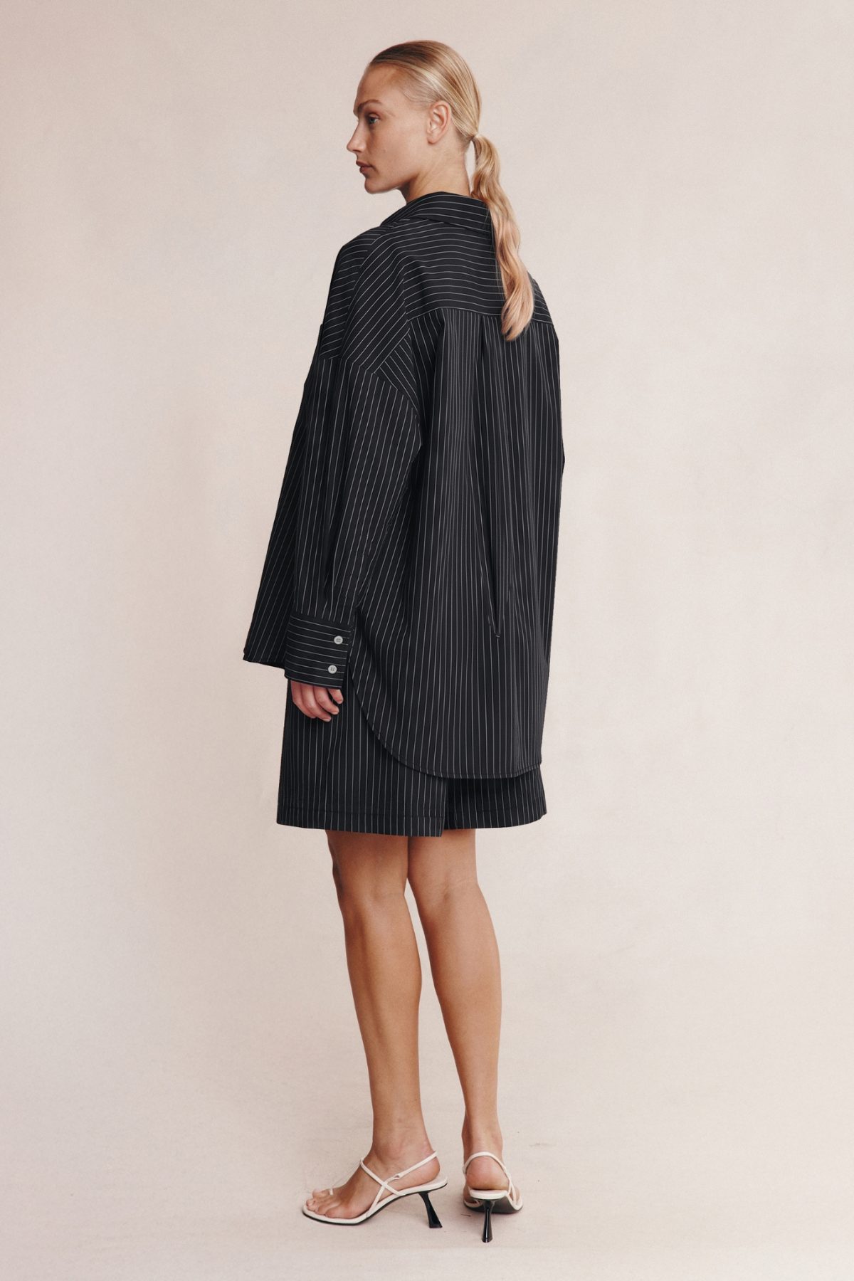 MELLA SHIRT BLACK PINSTRIPE