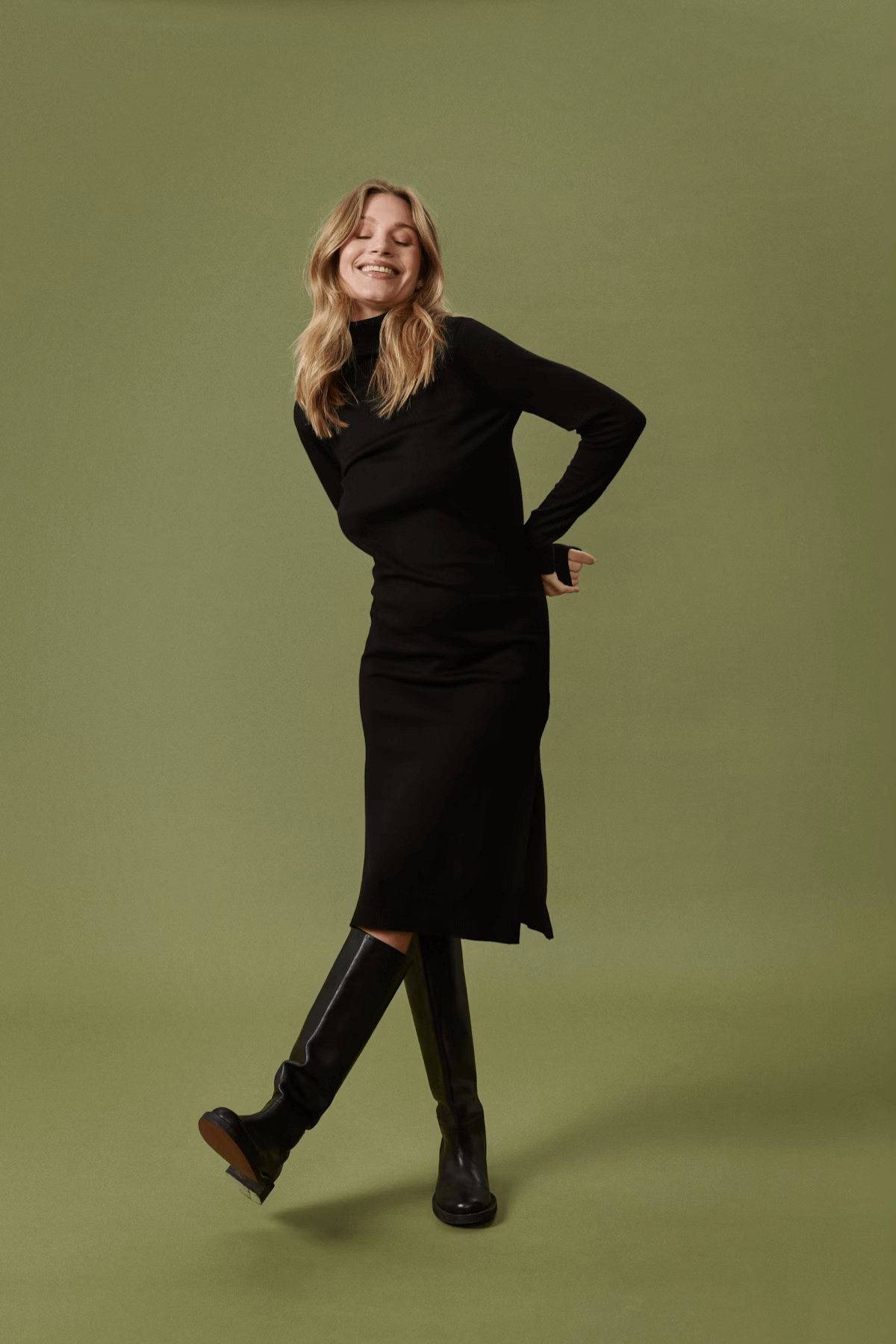 MILA ROLLNECK DRESS BLACK