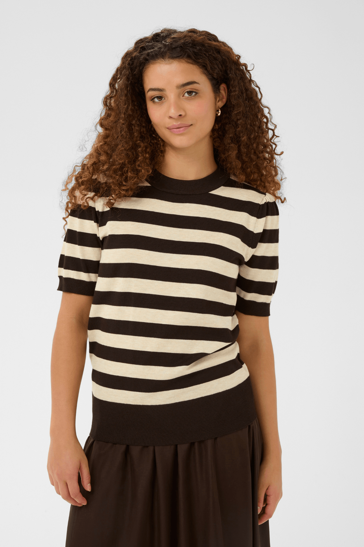 MILA SHORT SLEEVE STRIPED PULLOVER MOLE BROWN RICE