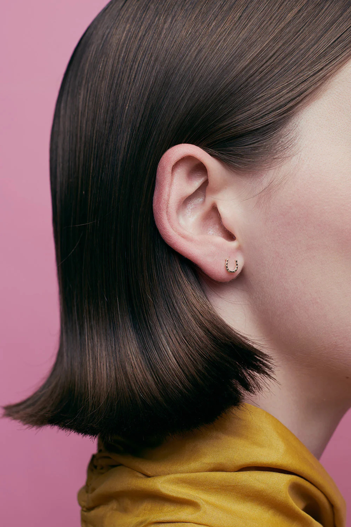 MINI HORSESHOE STUDS GOLD