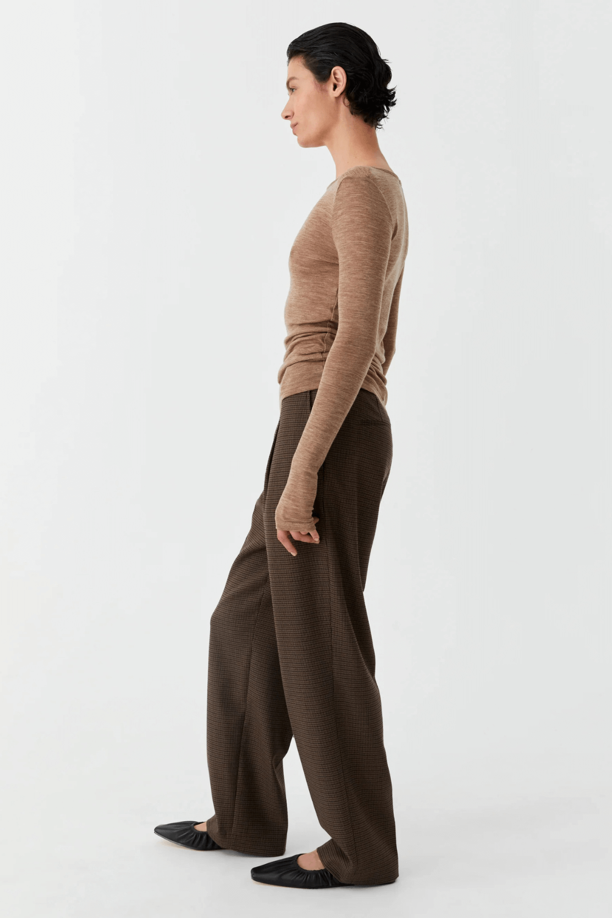 MORRI MERINO ROUND NECK COFFEE