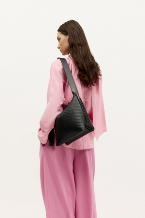 MR MIDIMESE BLACK PLEATED