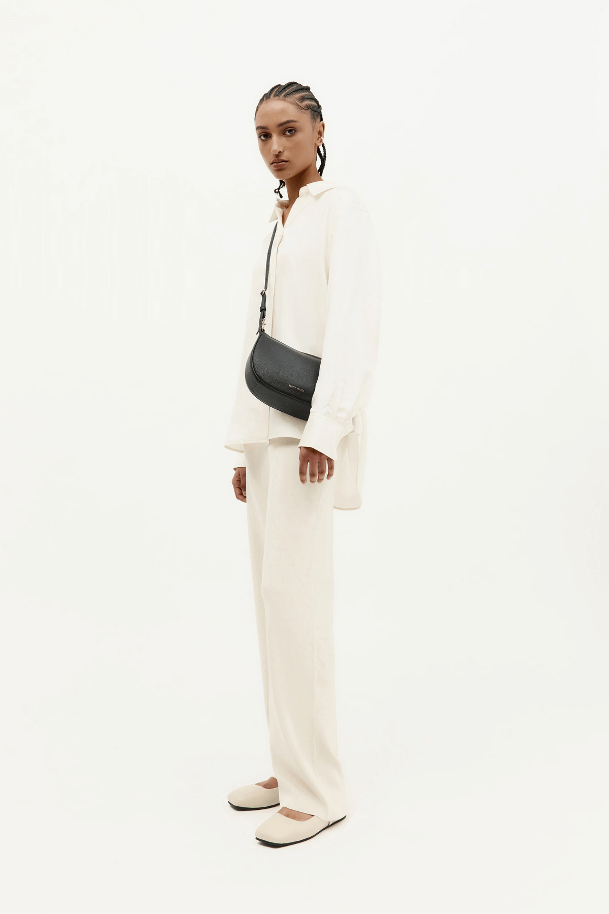 MINI SLING BAG BLACK/BRASS