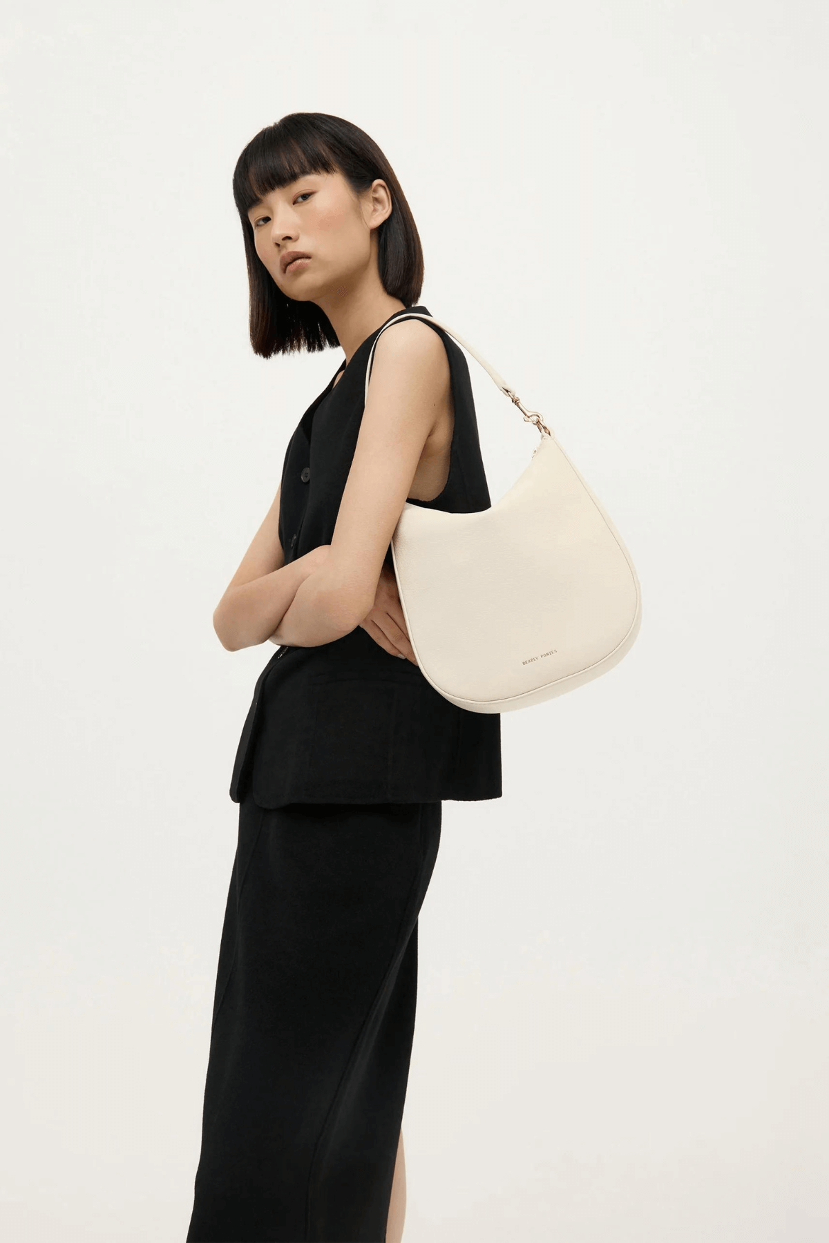 MEDIUM SLING BAG MILK