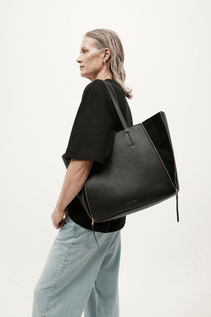 MR SCURRY TOTE BLACK