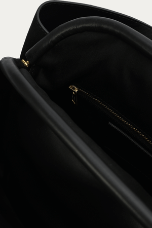 MR VAULT TOTE BLACK SUEDE