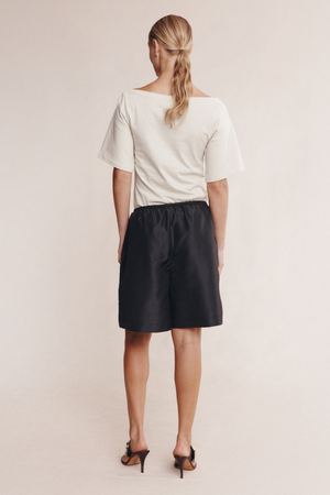 NARA SHORT BLACK