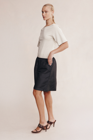 NARA SHORT BLACK