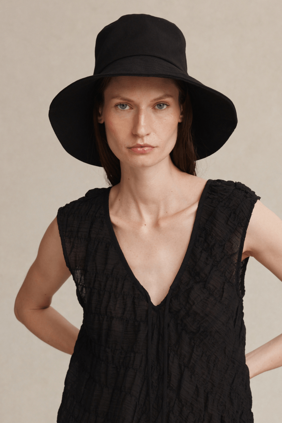 NONNA HAT BLACK