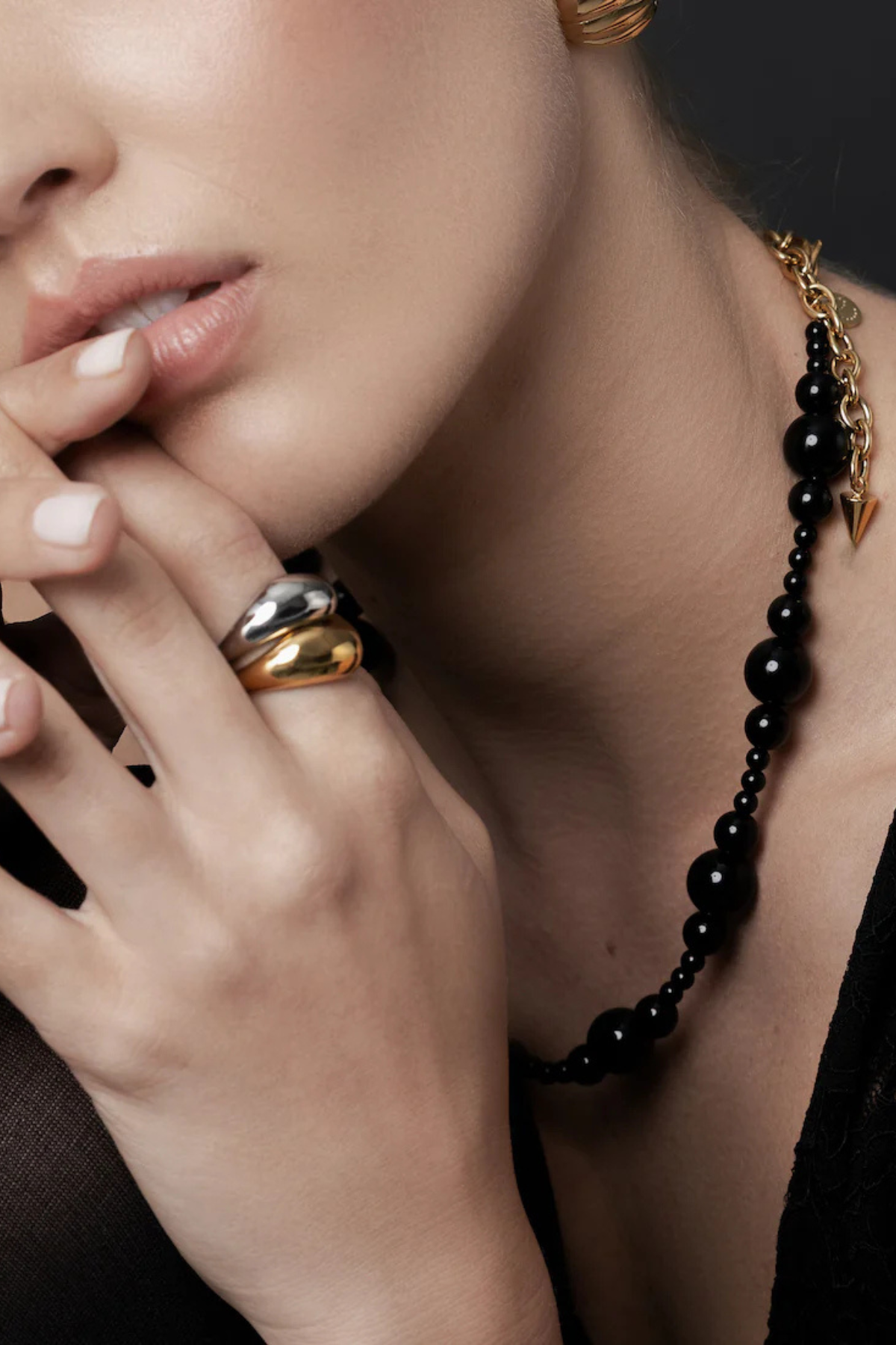 OMBRE NECKLACE BLACK/GOLD