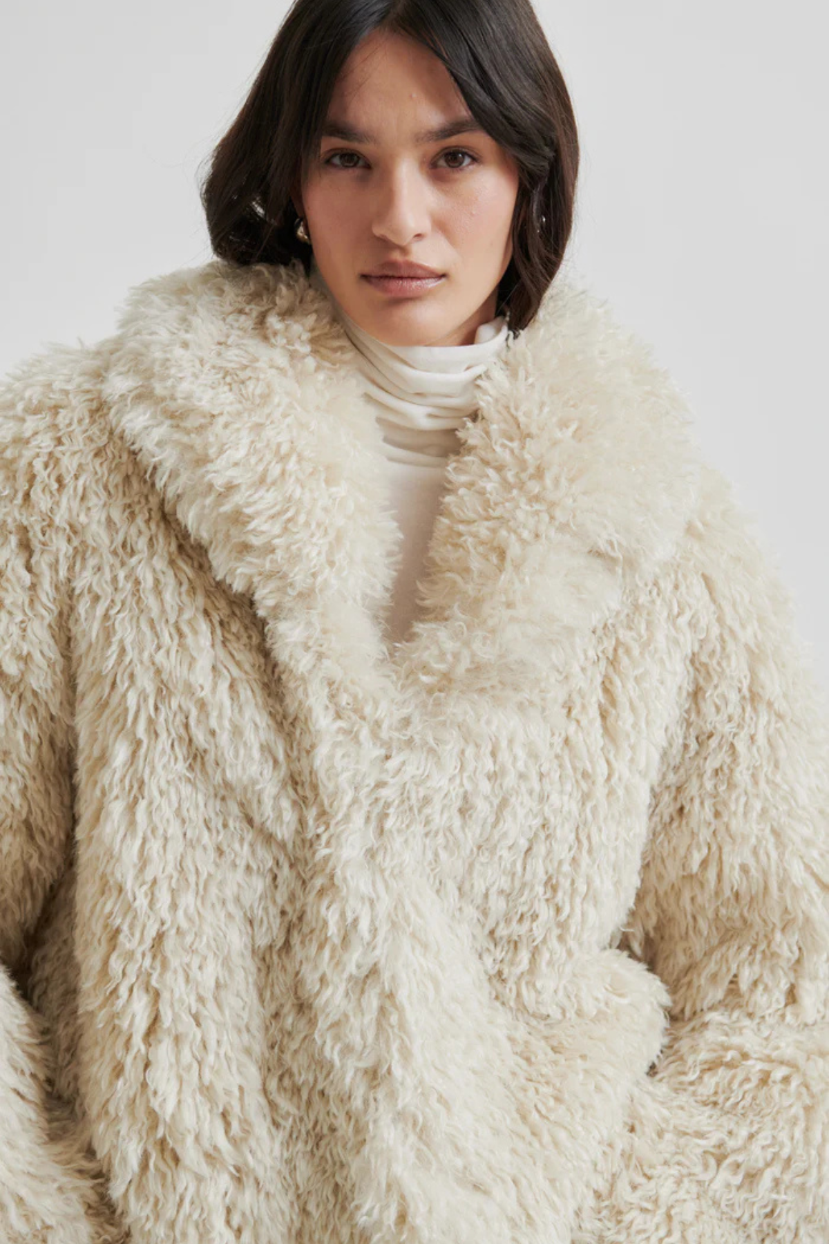 OPHIE FLUFFY JACKET TOFU