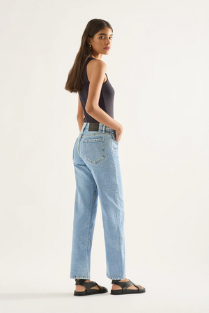ELISE MID STRAIGHT JEAN ERA BLUE