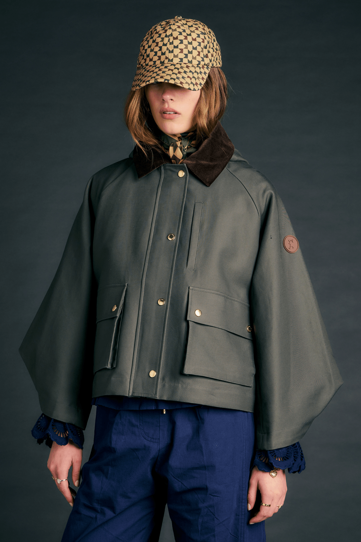 OVERTIME JACKET DARK OLIVE